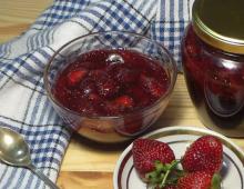 स्ट्रॉबेरी जैम - स्वादिष्ट और सुगंधित, खाना पकाने के रहस्य विक्टोरिया से 5 मिनट में तैयार करें