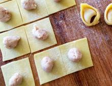 How to make delicious Italian ravioli with Ravioli filling at home