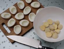 Recipe: Stuffed eggs - with cod liver Eggs stuffed with cod liver recipe