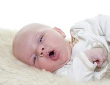 We treat a cough in an infant with folk remedies